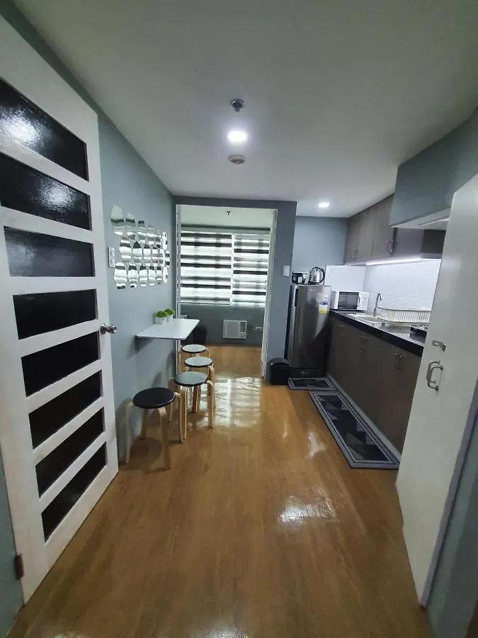 Cozy Lofts Closed To Shopping Malls & Mrt Station Manila 0*,